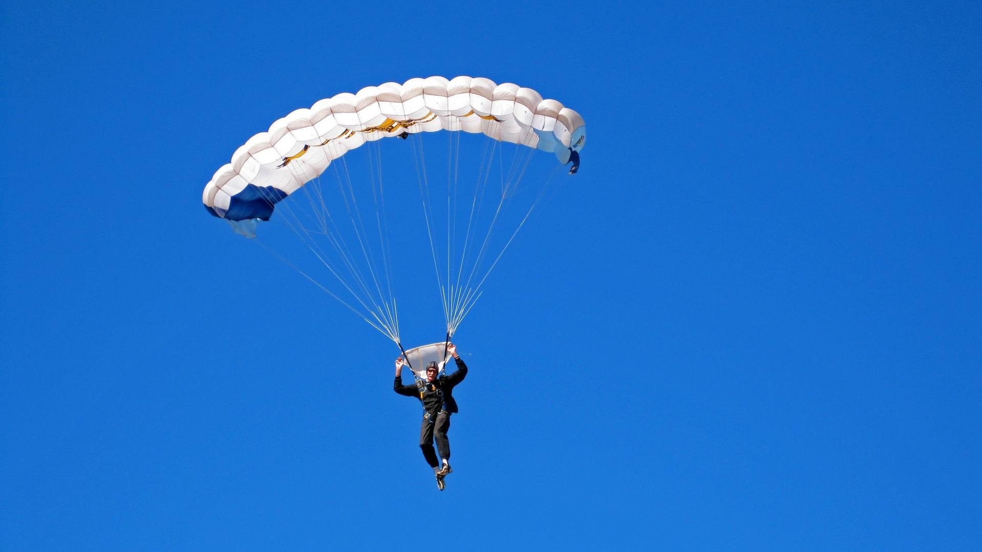 “历史回顾:联盟最激烈的总决赛瞬间”,lol总决赛历史